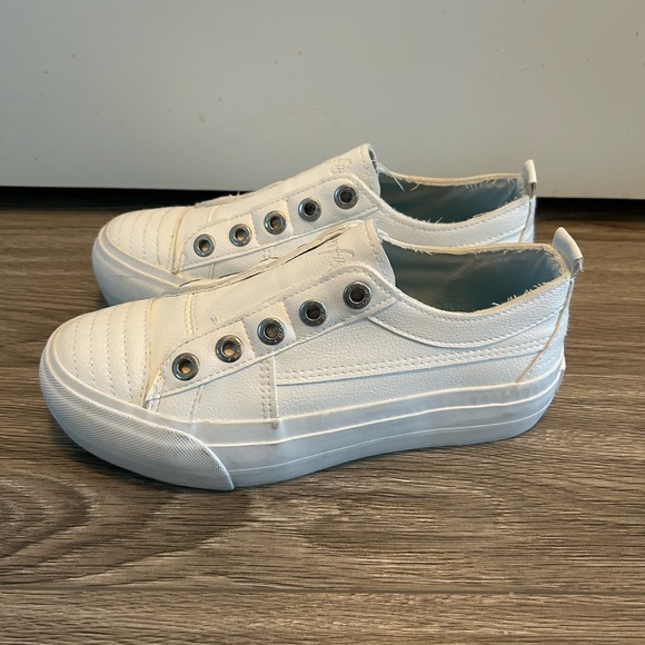 Blowfish Malibu White sneakers size 6 - Picture 3 of 6